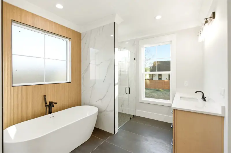 Freestanding tub